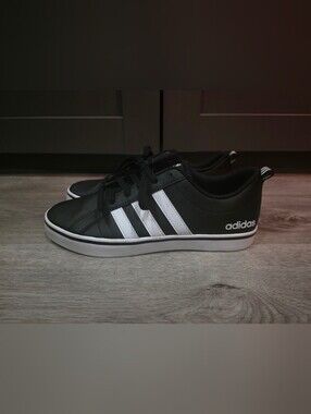 Mens Size 8 adidas Black Sneakers with White Stripes